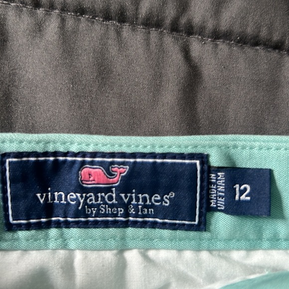 Vineyard Vines Boys’ Breaker Shorts; Island Paradise/12 - Picture 3 of 3